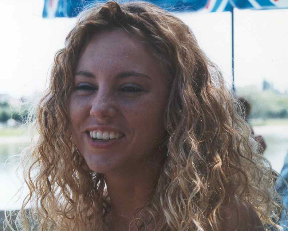 Alexandra l'héroïne de A l'Ombre des Cathédrales